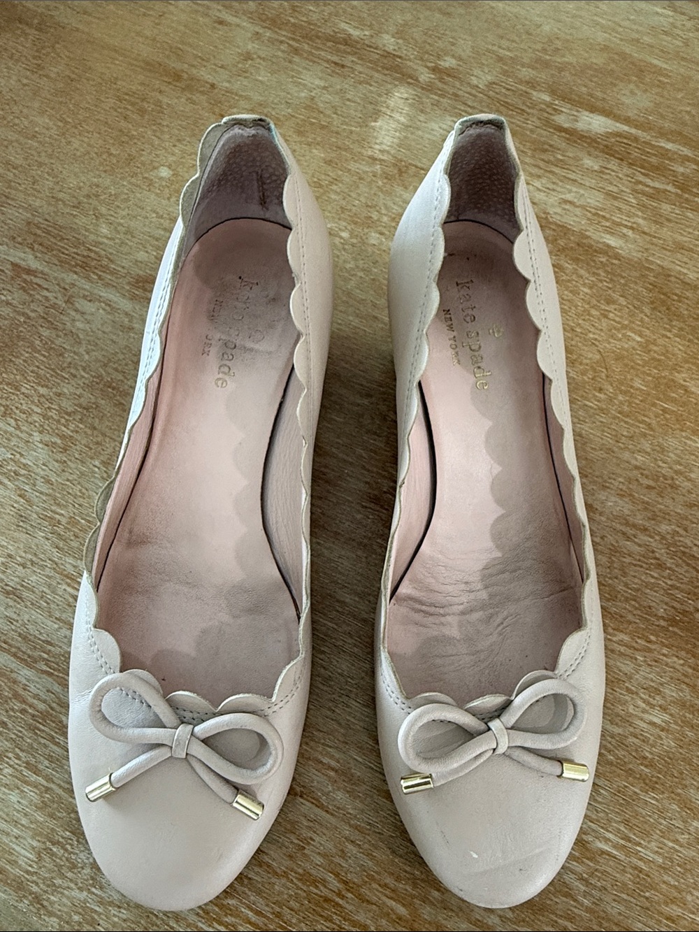 kate spade New York Yasmin Scalloped Bow Block Heel Pumps Nude 7.5